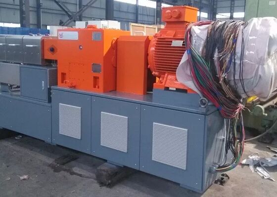 قیمت خوب اکسترودر دو پیچ پلاستیکی 62.5 میلی متری 300 تا 500 کیلوگرم در ساعت دارای گواهی ISO9001 آنلاین