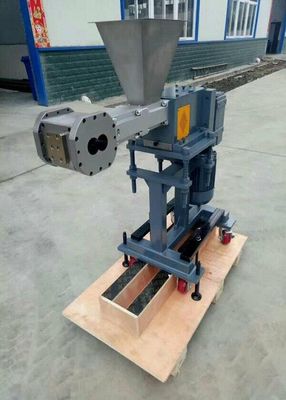 Good price فیدر پیچ عمودی مواد پلاستیکی ، فیدر پیچ انعطاف پذیر برای دستگاه اکسترودر آنلاین